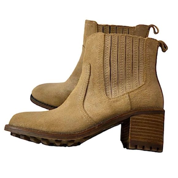 Max by Rocket Dog Chelsea Lug Boots sz 6 - Picture 2 of 13